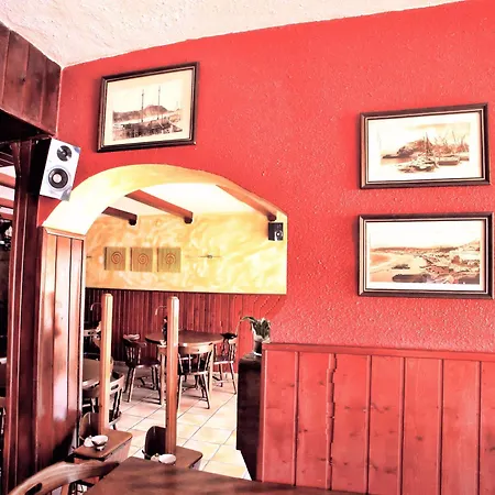 Isabel Guest house *